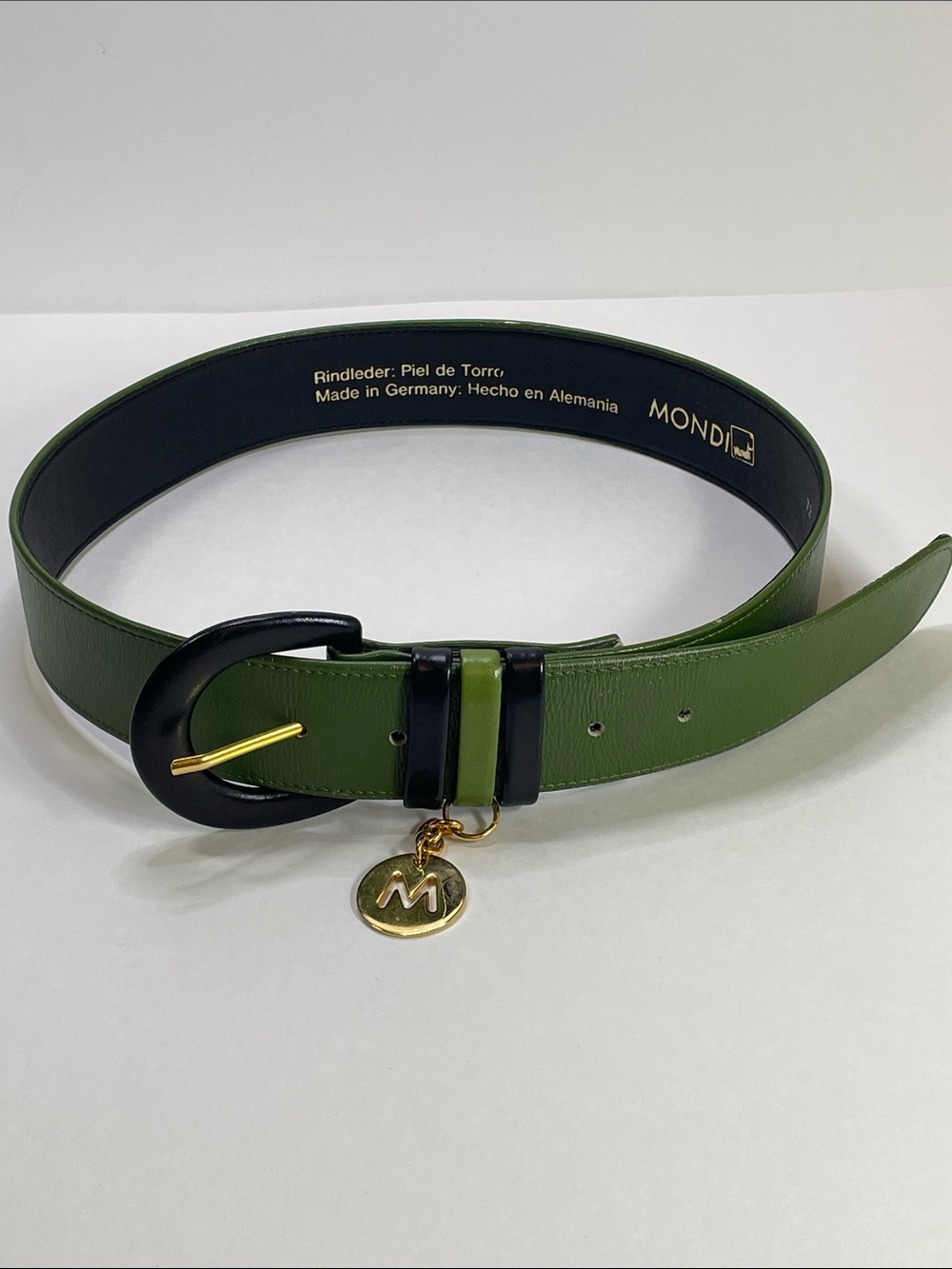 MONDI Vintage Green Leather Women's Belt with Black Buckle and Gold Charm